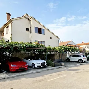 Mihaela Appartamento Porec